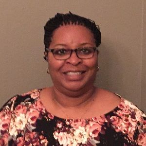 Meet your Posher, Rena